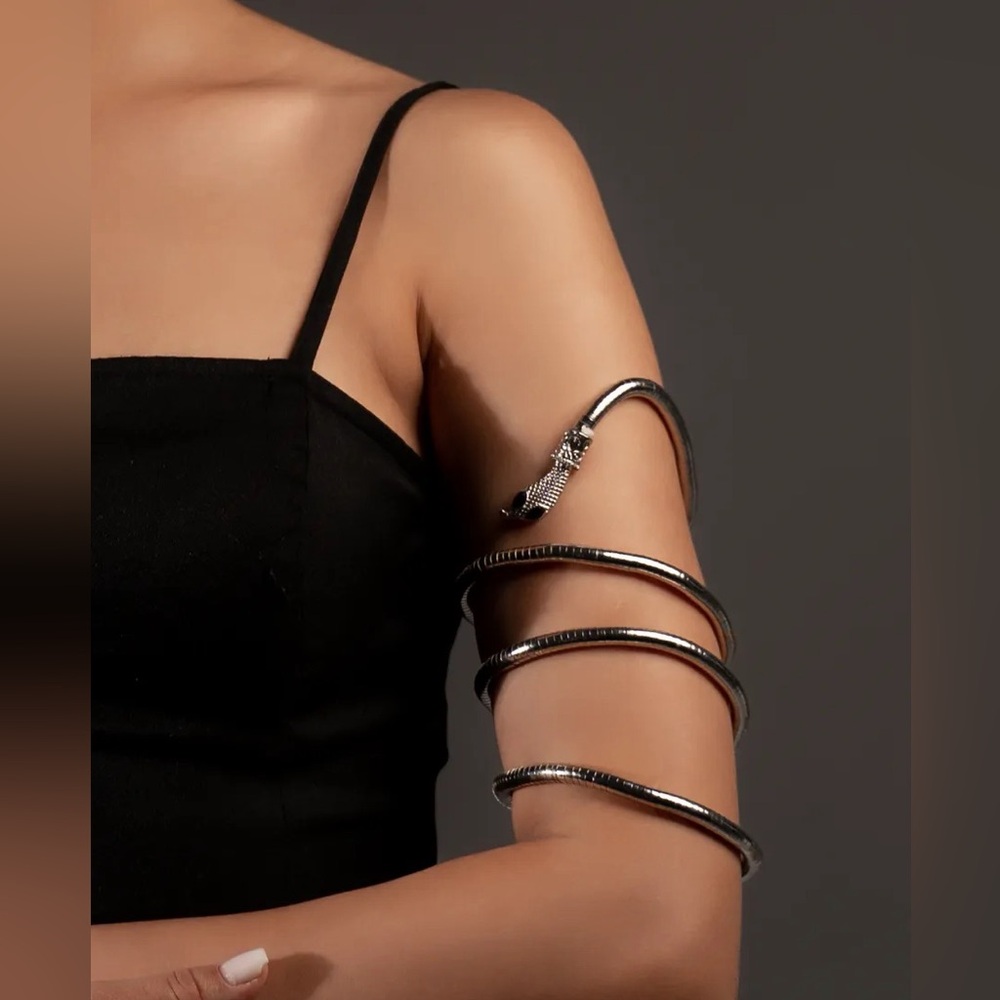 Snake Bendable Snake Chain – Wear Your Imagination - Picture 3 of 8